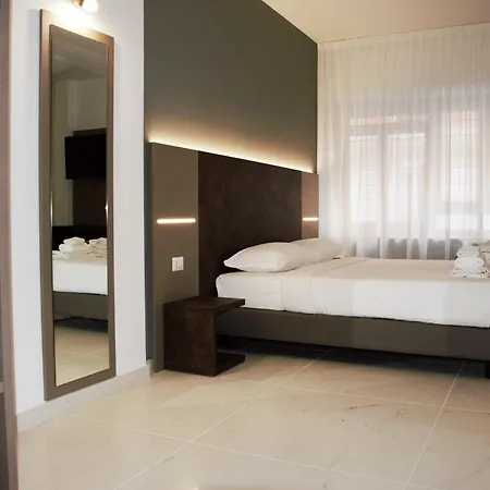 Domus Dea Roma By Trinita Hotel Exterior photo