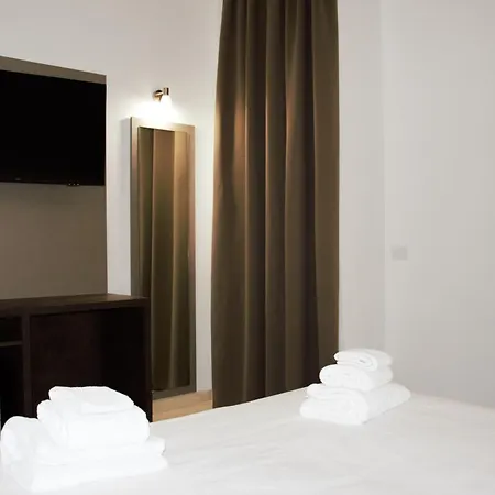Domus Dea Roma By Trinita Hotel Exterior photo