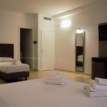 Domus Dea Roma By Trinita Hotel Exterior photo