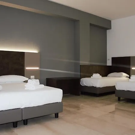 Domus Dea Roma By Trinita Hotel Exterior photo